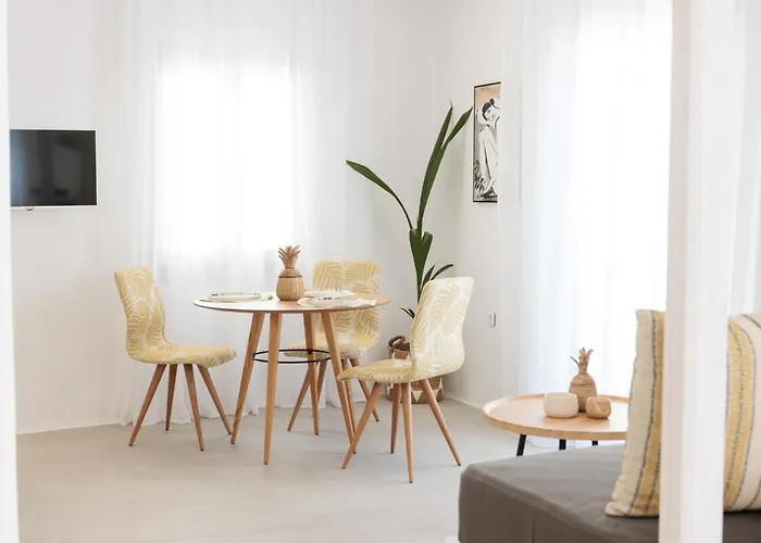 Caramelia * Naxos City